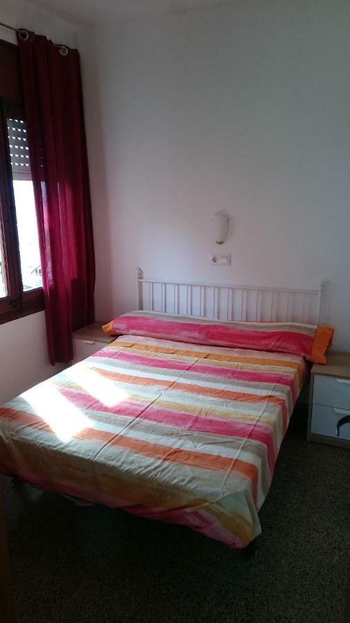 Apartamentos Juan Jose โยเรตเดมาร์ ภายนอก รูปภาพ